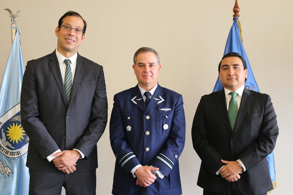 IACC hizo entrega de Becas 100% online a la Fuerza Aérea de Chile