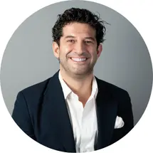 Miembro de la junta directiva asesor en relacionamiento internacional